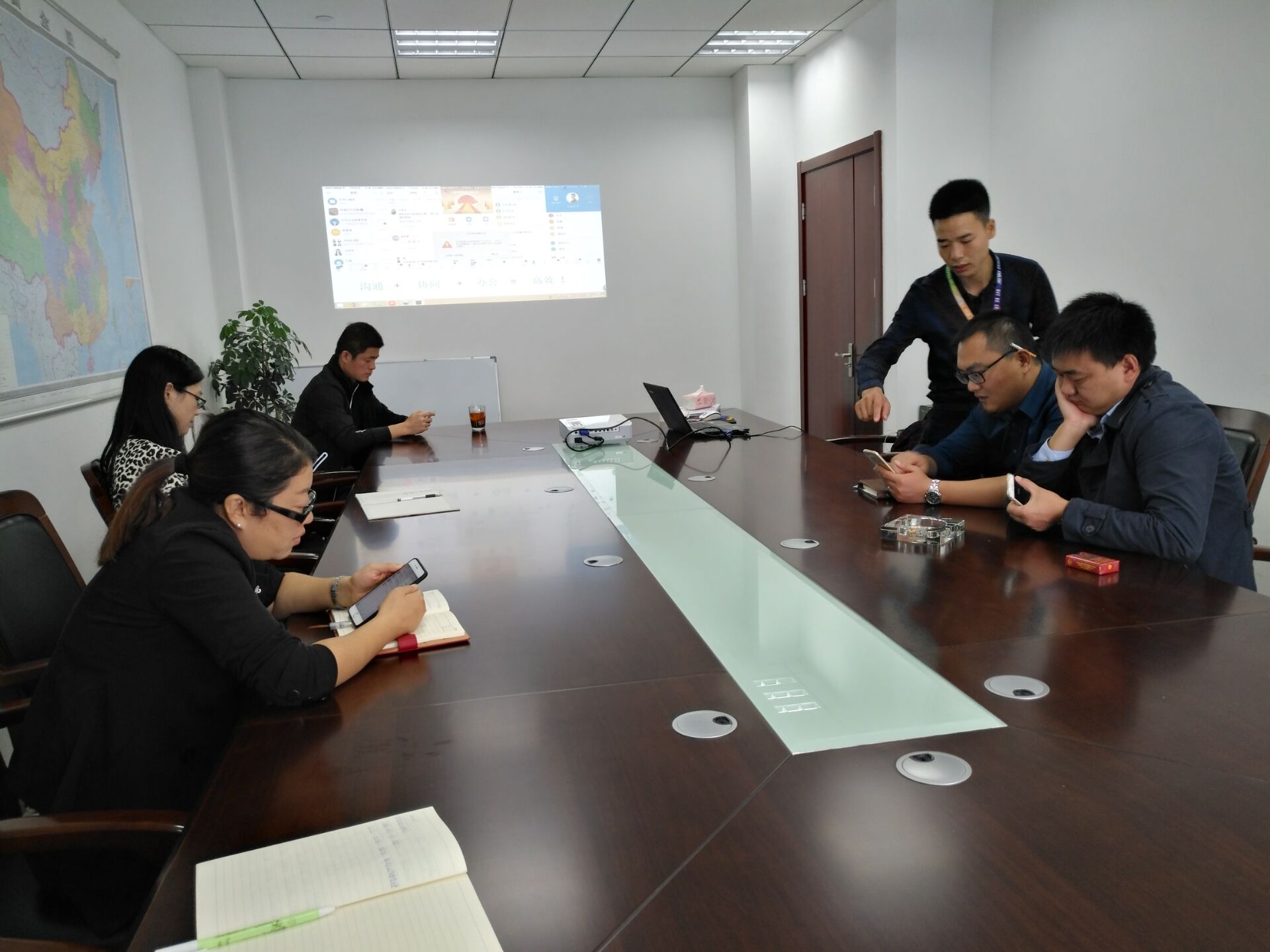 超碰四区（xīng）環保引入釘釘辦公平台，打造高效團隊